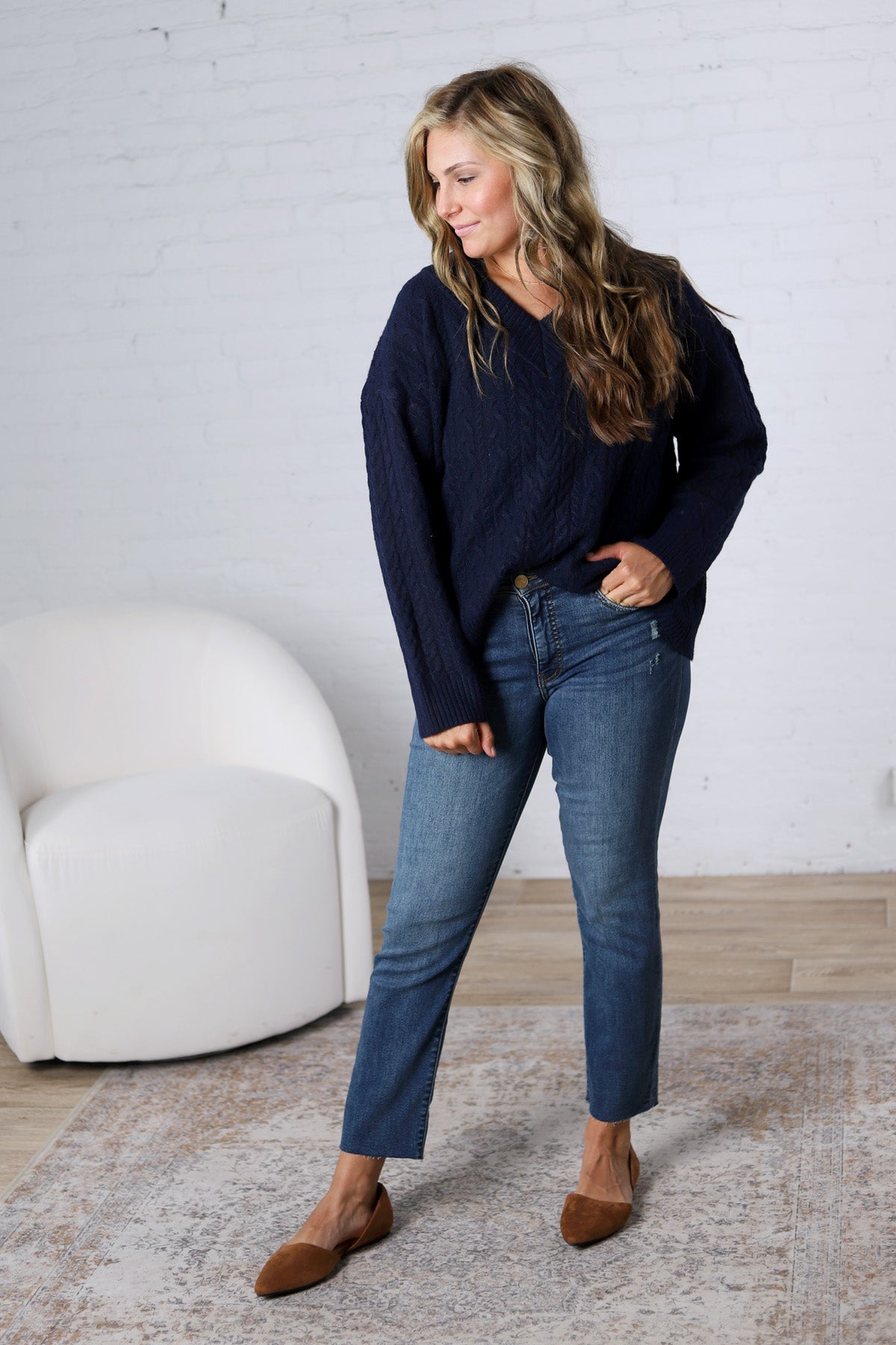 Finlee V-Neck Cable Knit Sweater - Navy