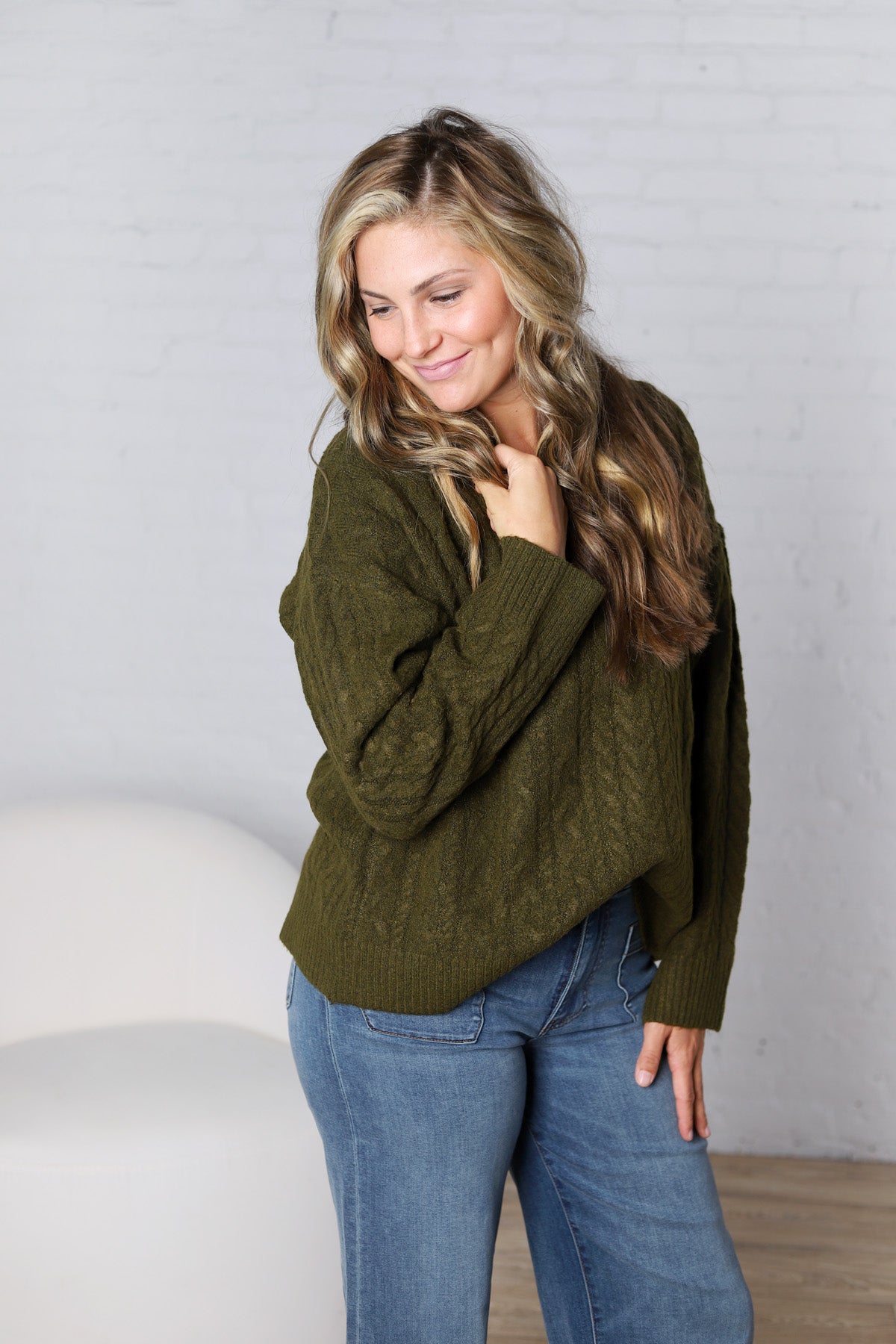 Finlee V-Neck Cable Knit Sweater - Olive