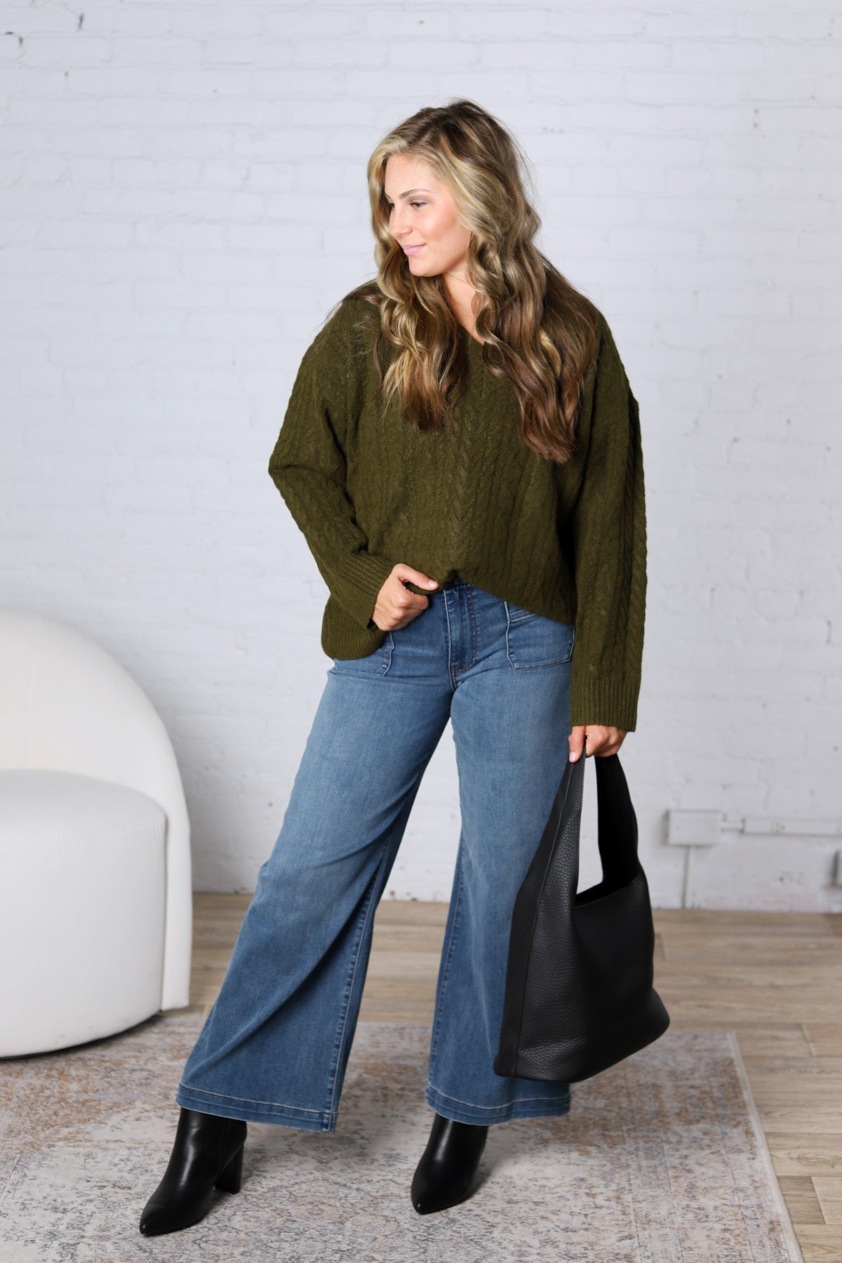 Finlee V-Neck Cable Knit Sweater - Olive