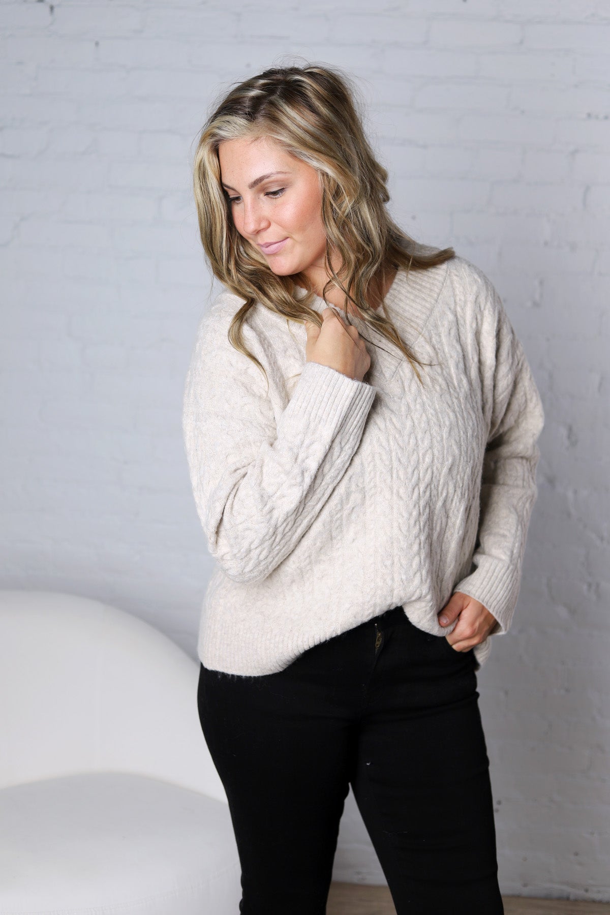 Finlee V-Neck Cable Knit Sweater - Taupe