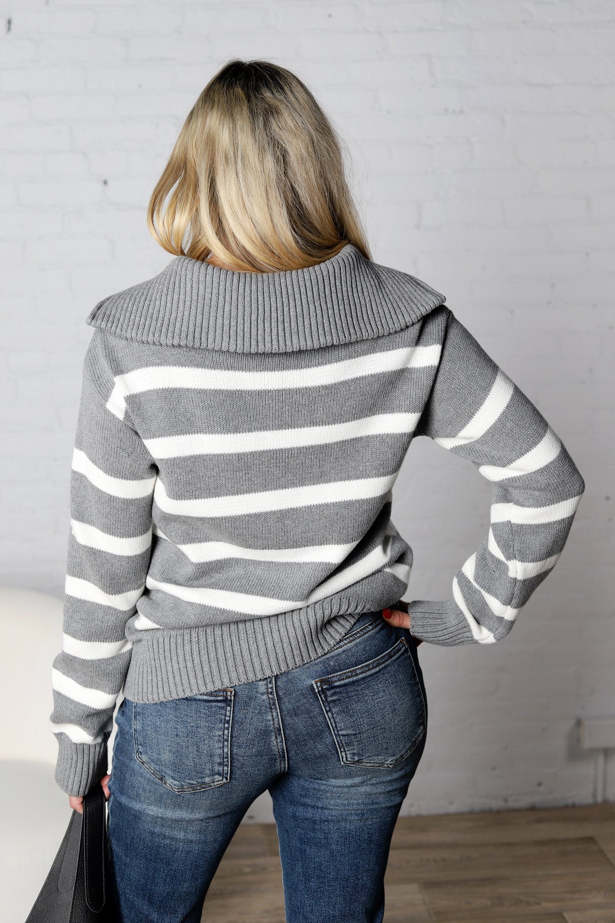 Genevieve Striped Zip Pullover Sweater - H Grey/White