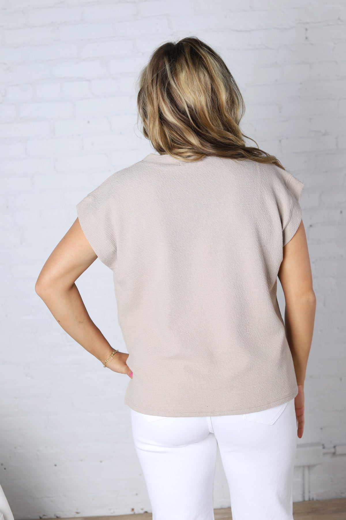 Gracelyn Round Neck Knit Top - Taupe
