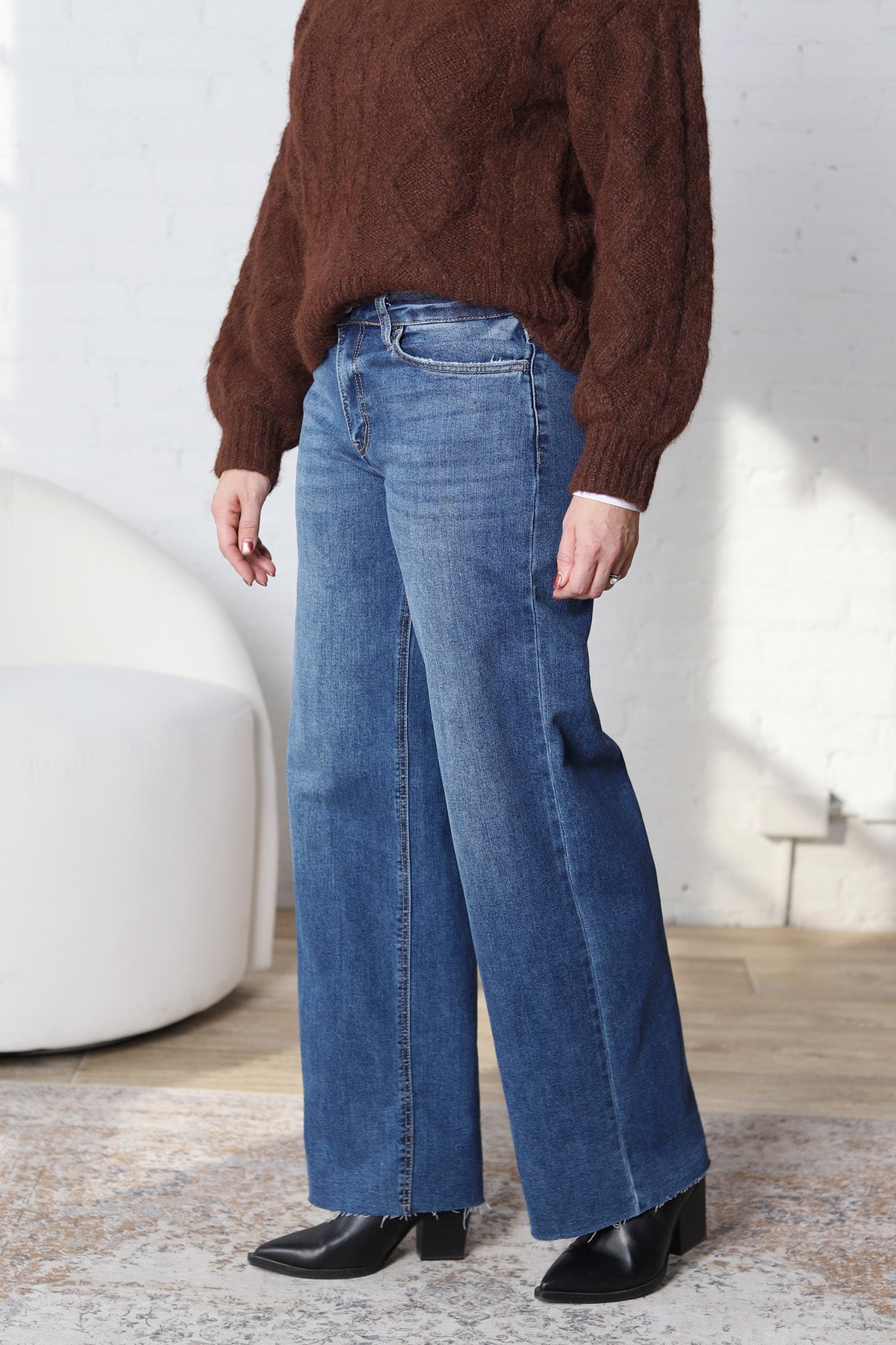 Haisley Raw Hem Wide Leg Jeans - Ingenuously Wash