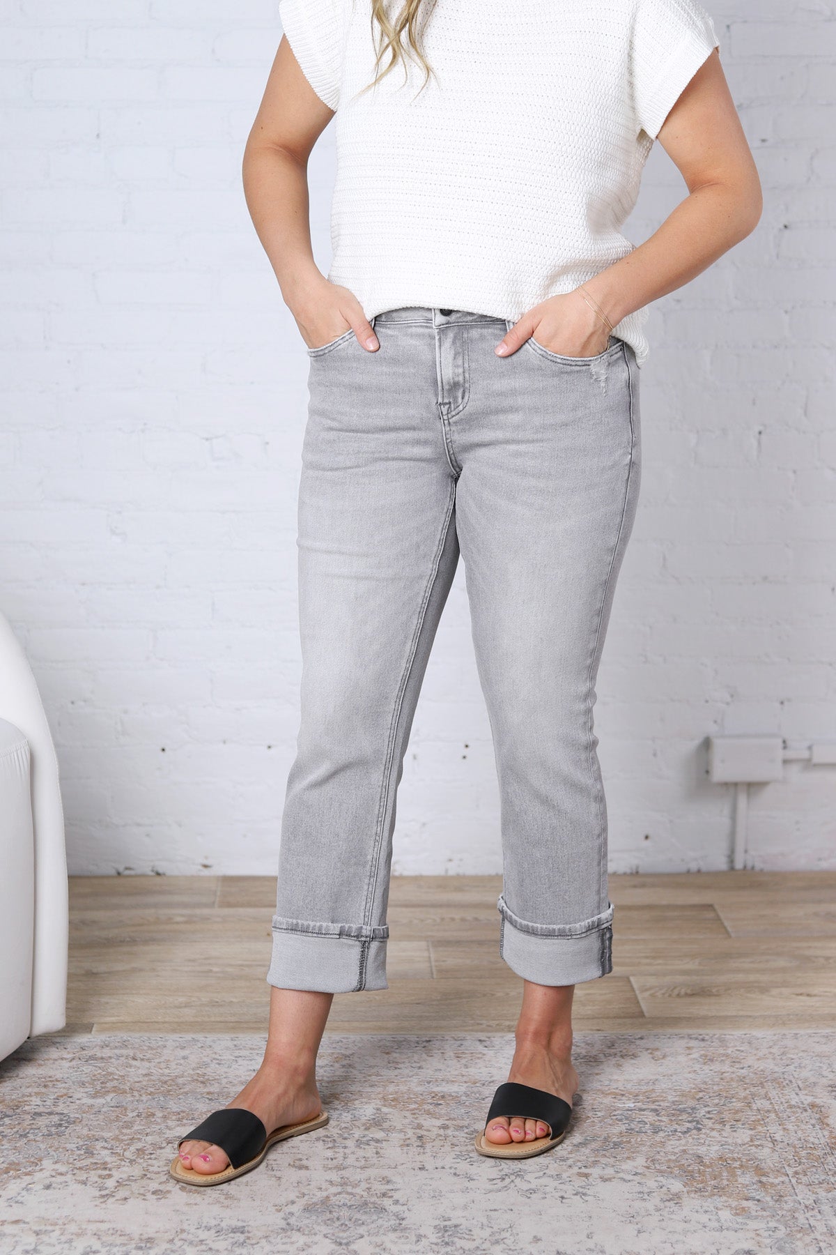 Hollyn Mid-Rise Cuffed Straight Leg - Vintage Grey