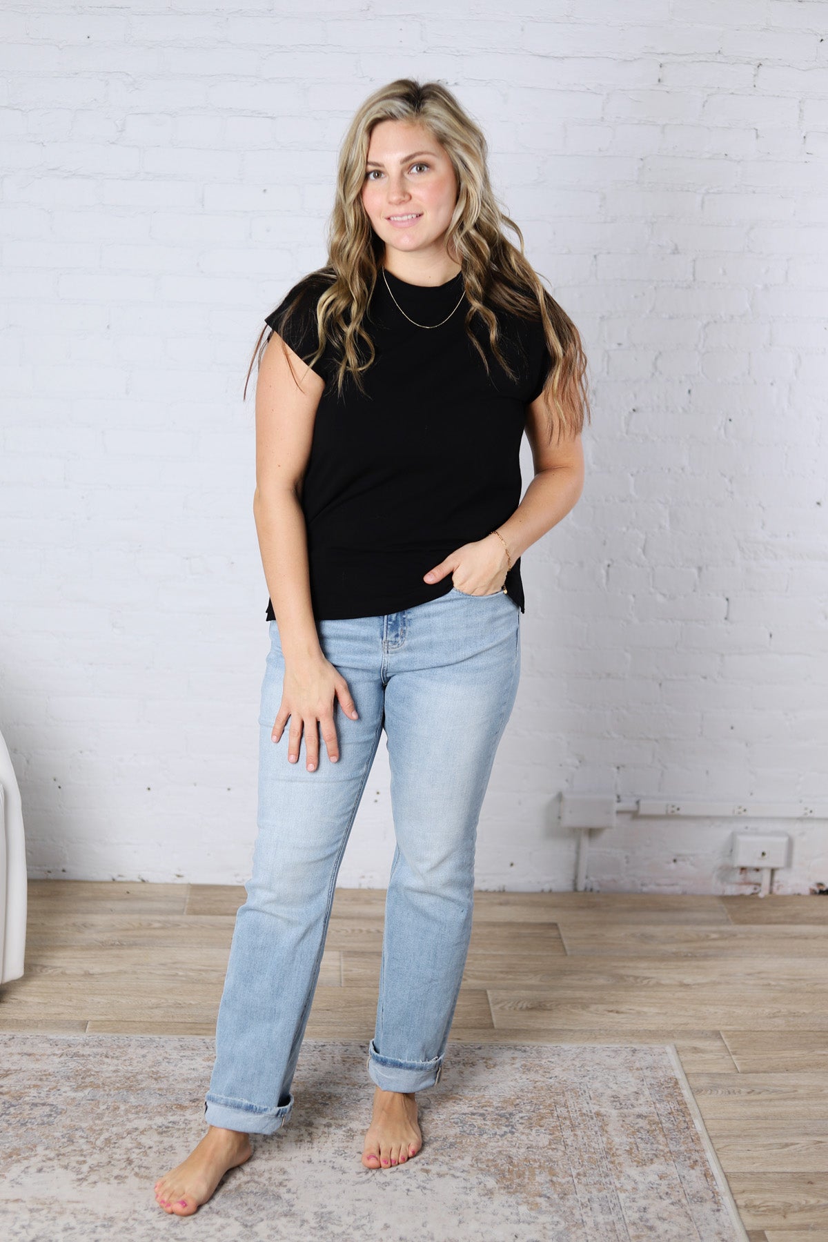 Ivara Short Sleeve Tee - Black