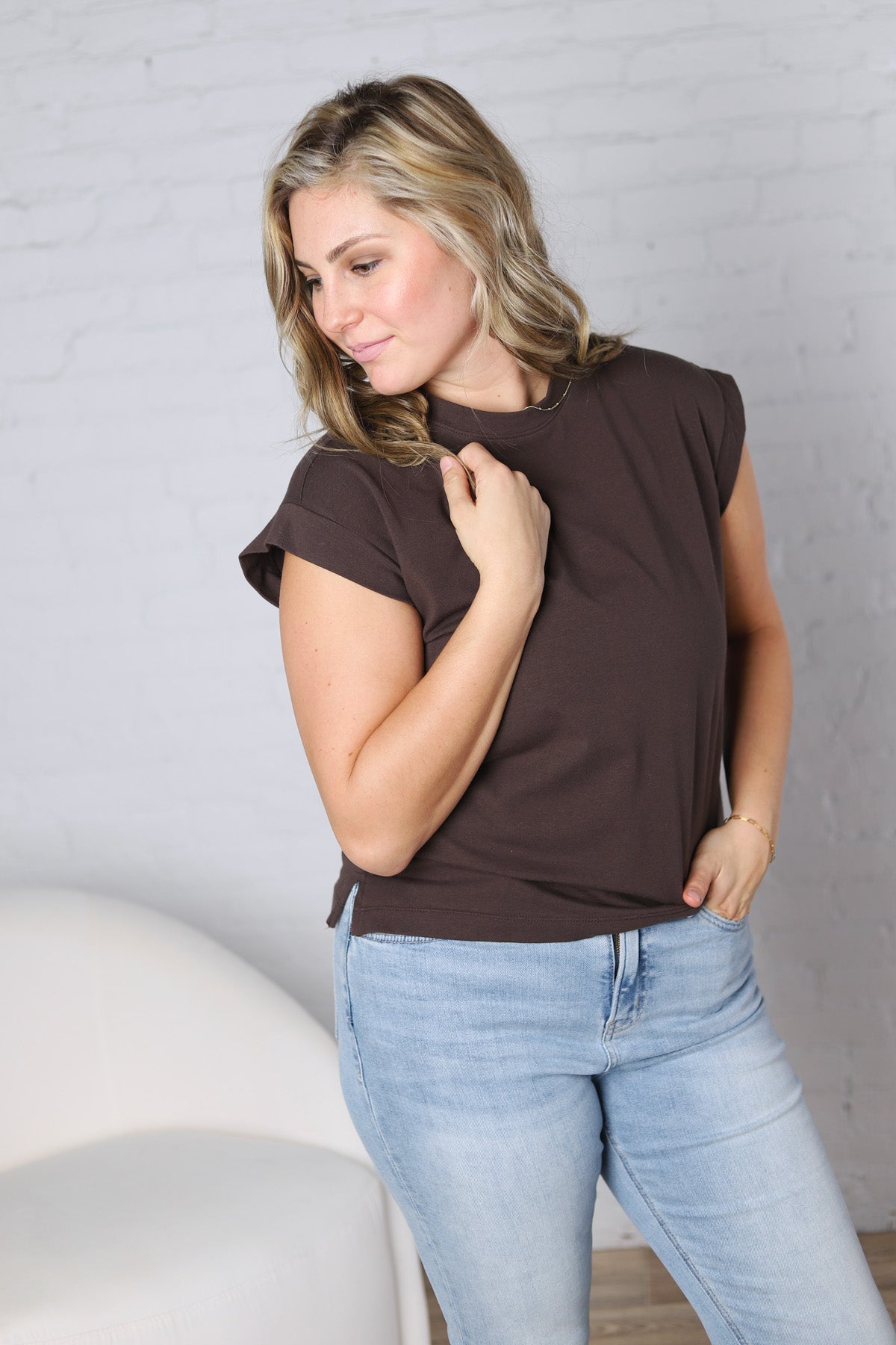 Ivara Short Sleeve Tee - Dk Brown