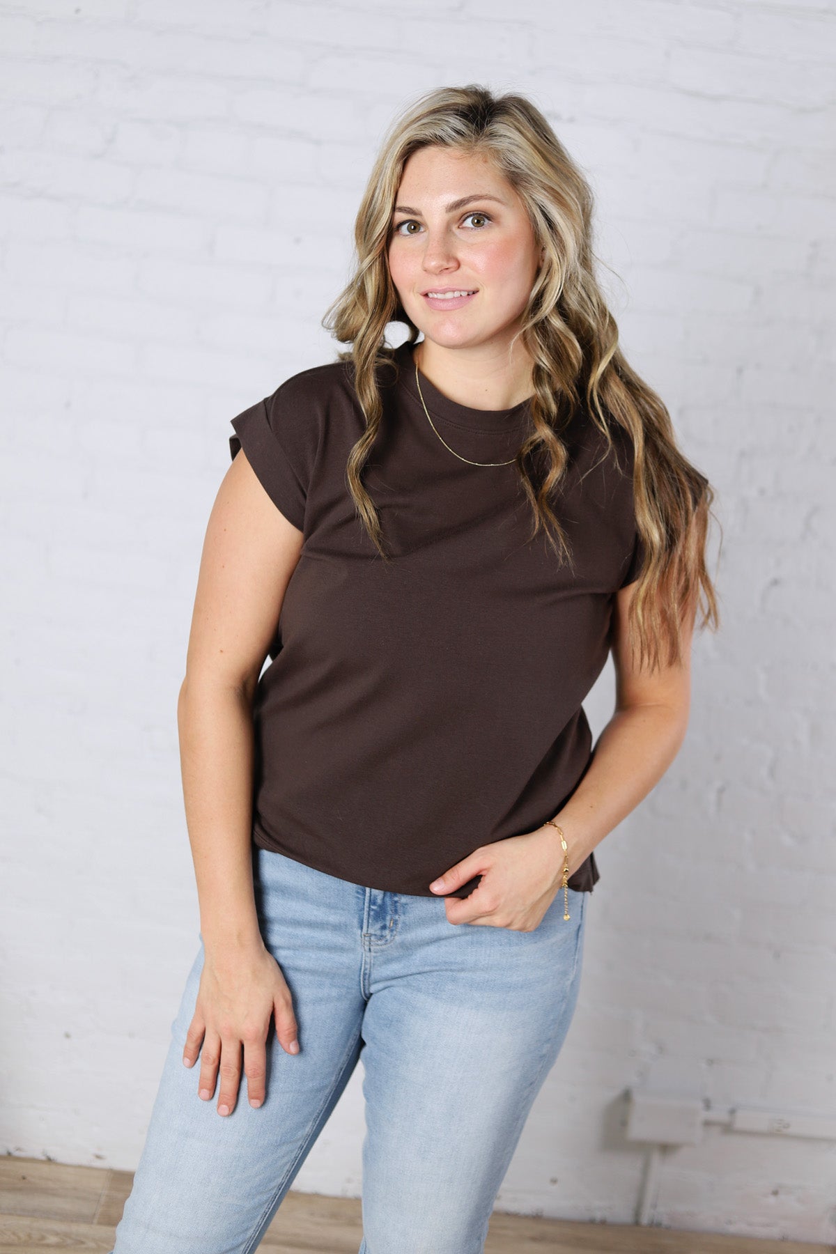 Ivara Short Sleeve Tee - Dk Brown