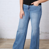 Jaxson Mid-Rise Wide Leg Trouser Hem