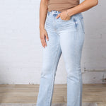 Juna Crop Straight Finished Hem Jeans - Light Wash - Risen Jeans