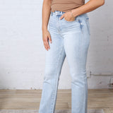 Juna Crop Straight Finished Hem Jeans - Light Wash - Risen Jeans