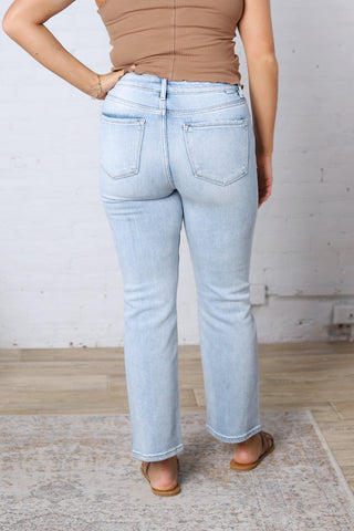 Juna Crop Straight Finished Hem Jeans - Light Wash - Risen Jeans