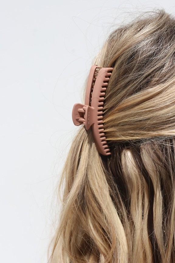 KAXI Midi Hold Everything Claw - Matte Dk Brown