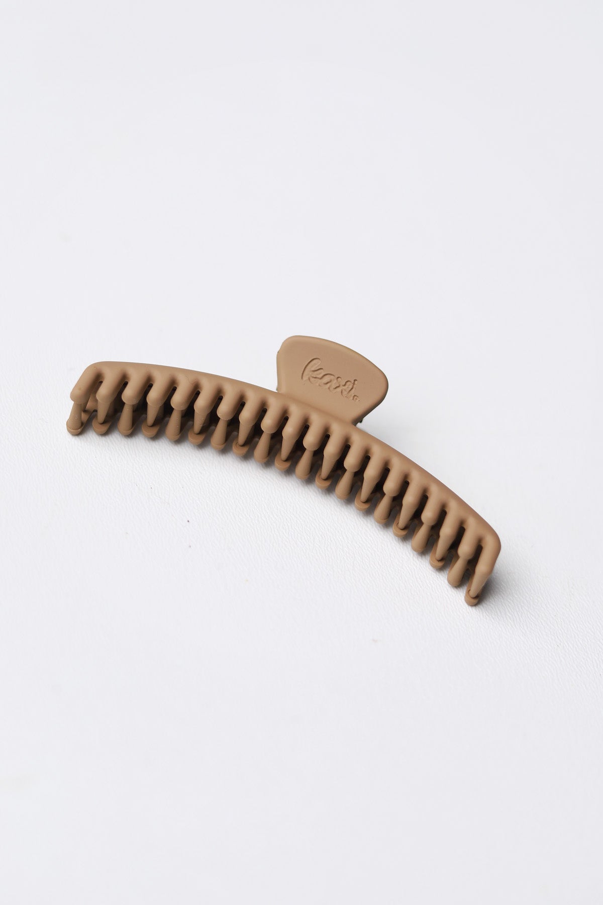 KAXI Midi Hold Everything Claw - Matte Lt Brown
