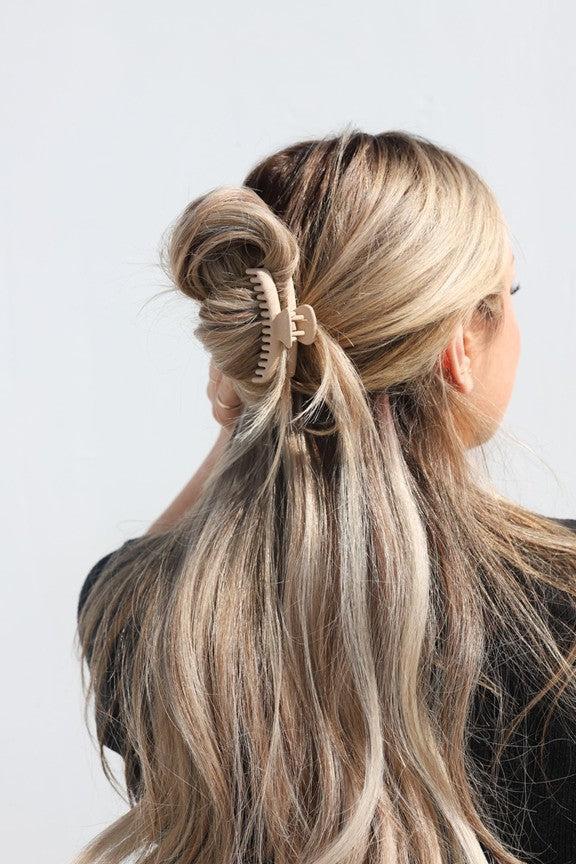 KAXI Mini Hold Everything Claw - Matte Champagne