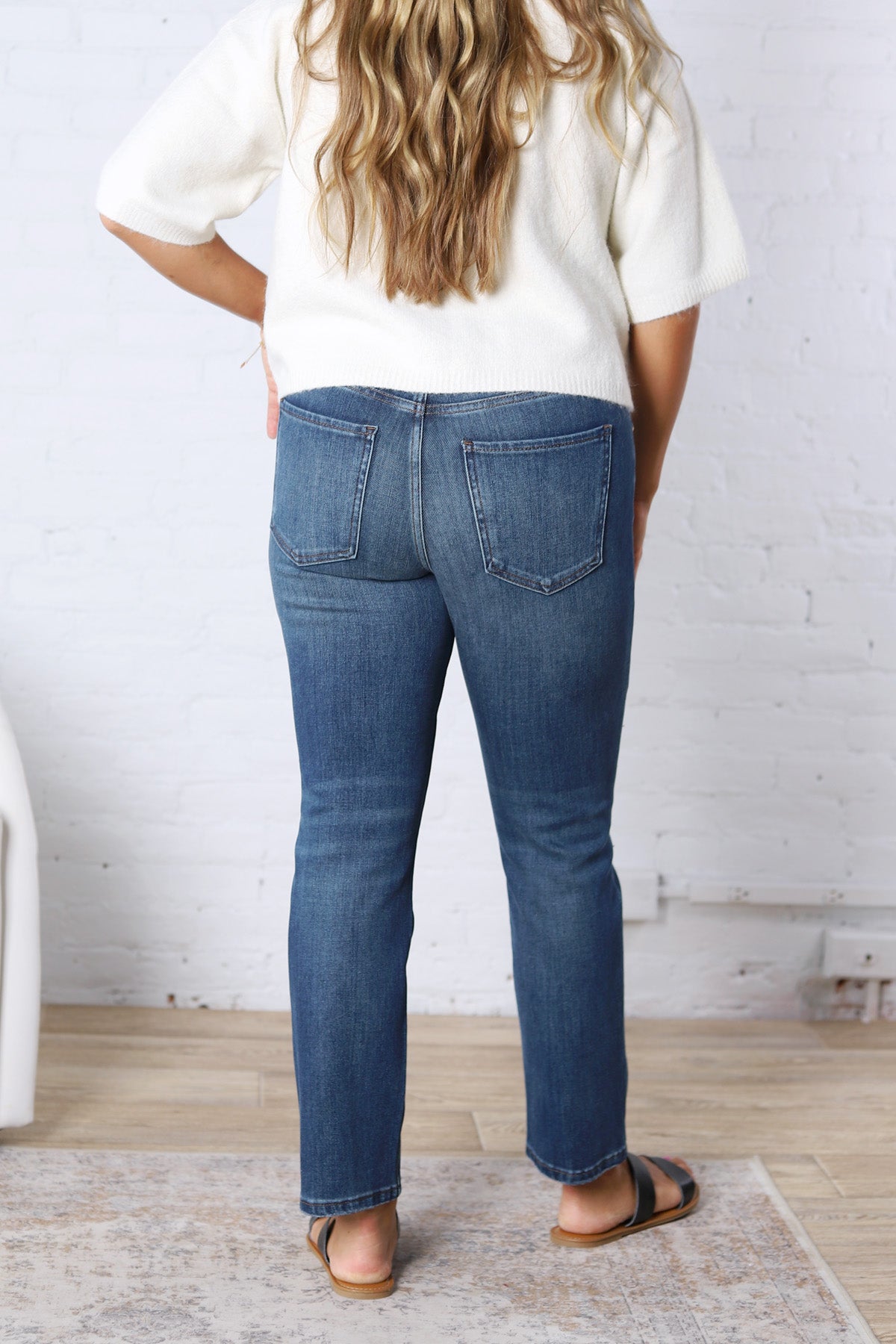 KUT Blair Straight Leg Denim - Razor Wash