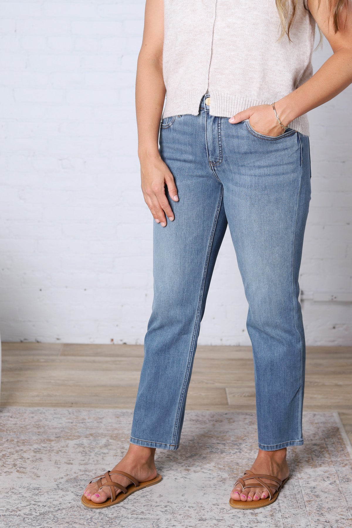 KUT Blair Straight Leg Denim - Thrive Wash