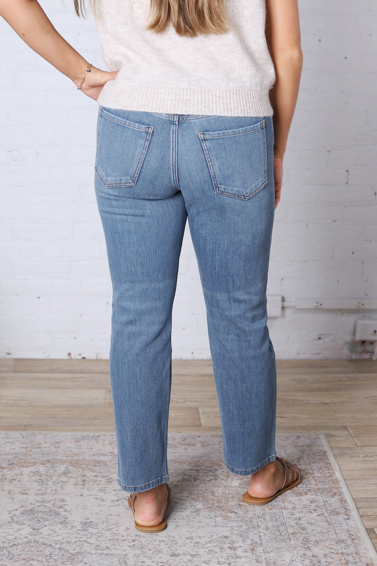 KUT Blair Straight Leg Denim - Thrive Wash