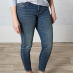 KUT Connie Ankle Skinny Mid Rise - Documented Wash