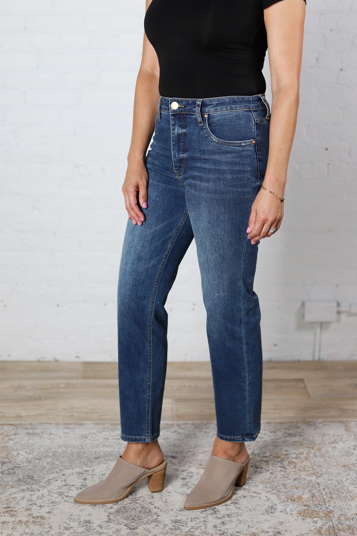 KUT Elizabeth Straight Leg Denim - Dainty - FINAL SALE