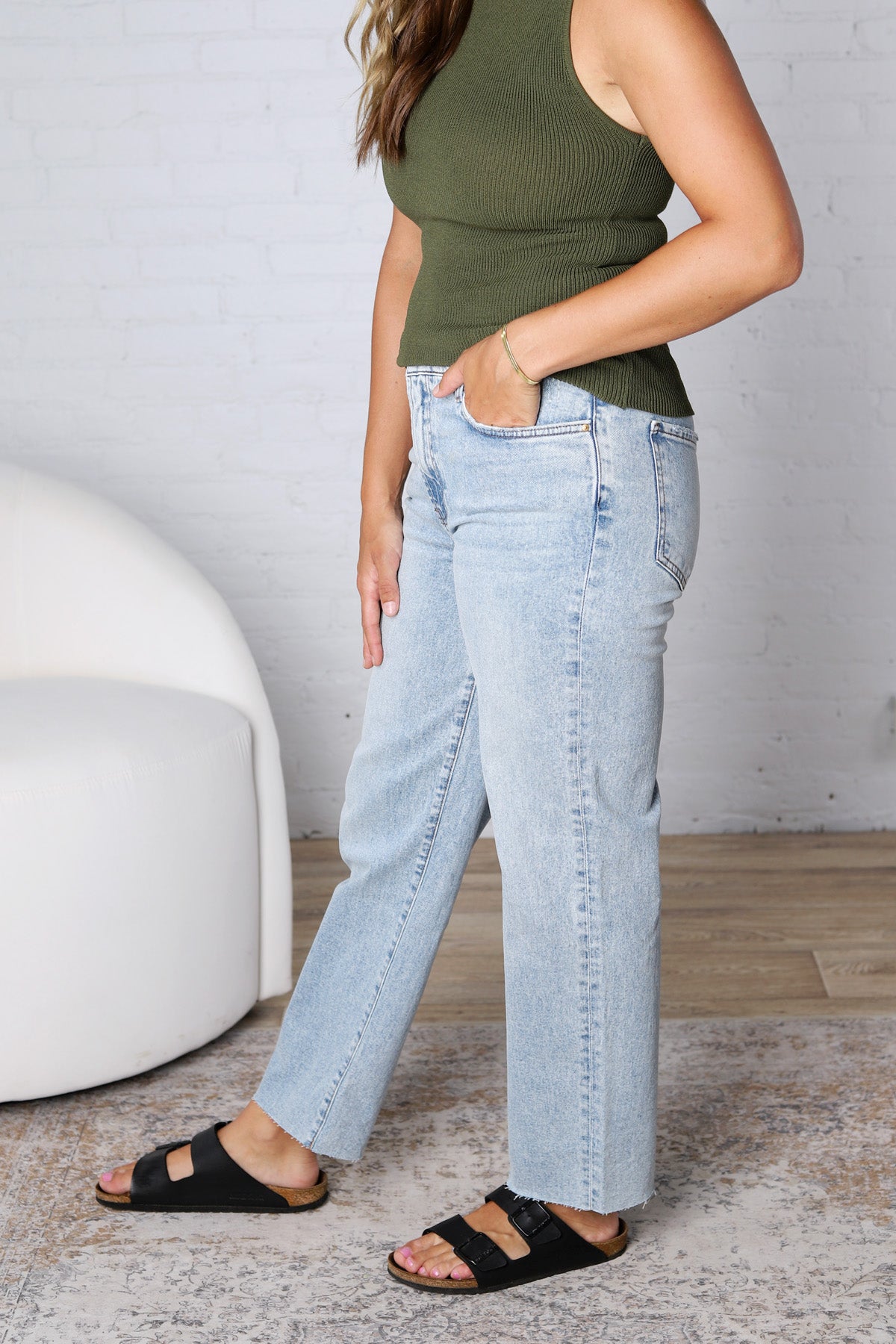 KUT Fay Ankle Straight Leg Denim - Unite Wash FINAL SALE