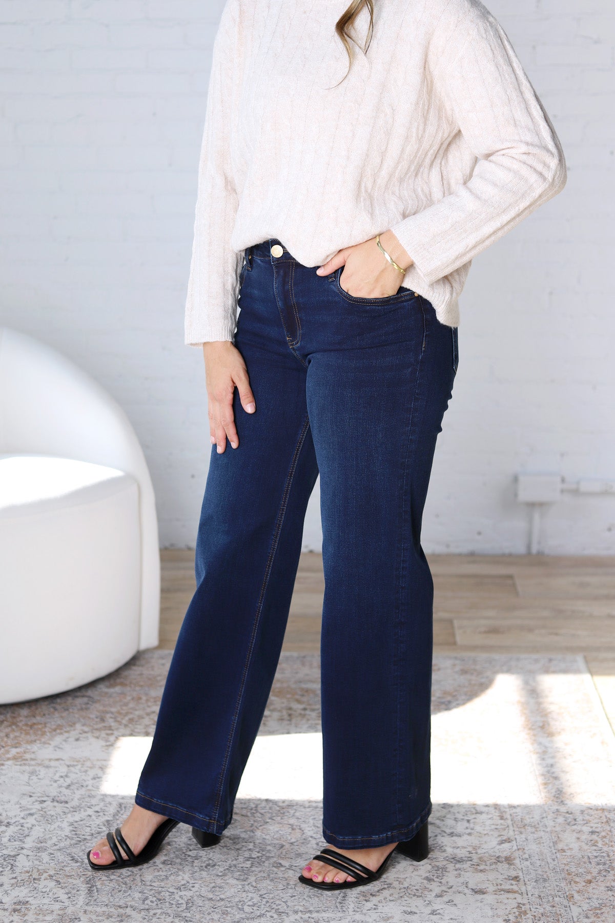 KUT Jean Wide Leg Clean Hem Denim - Attributable