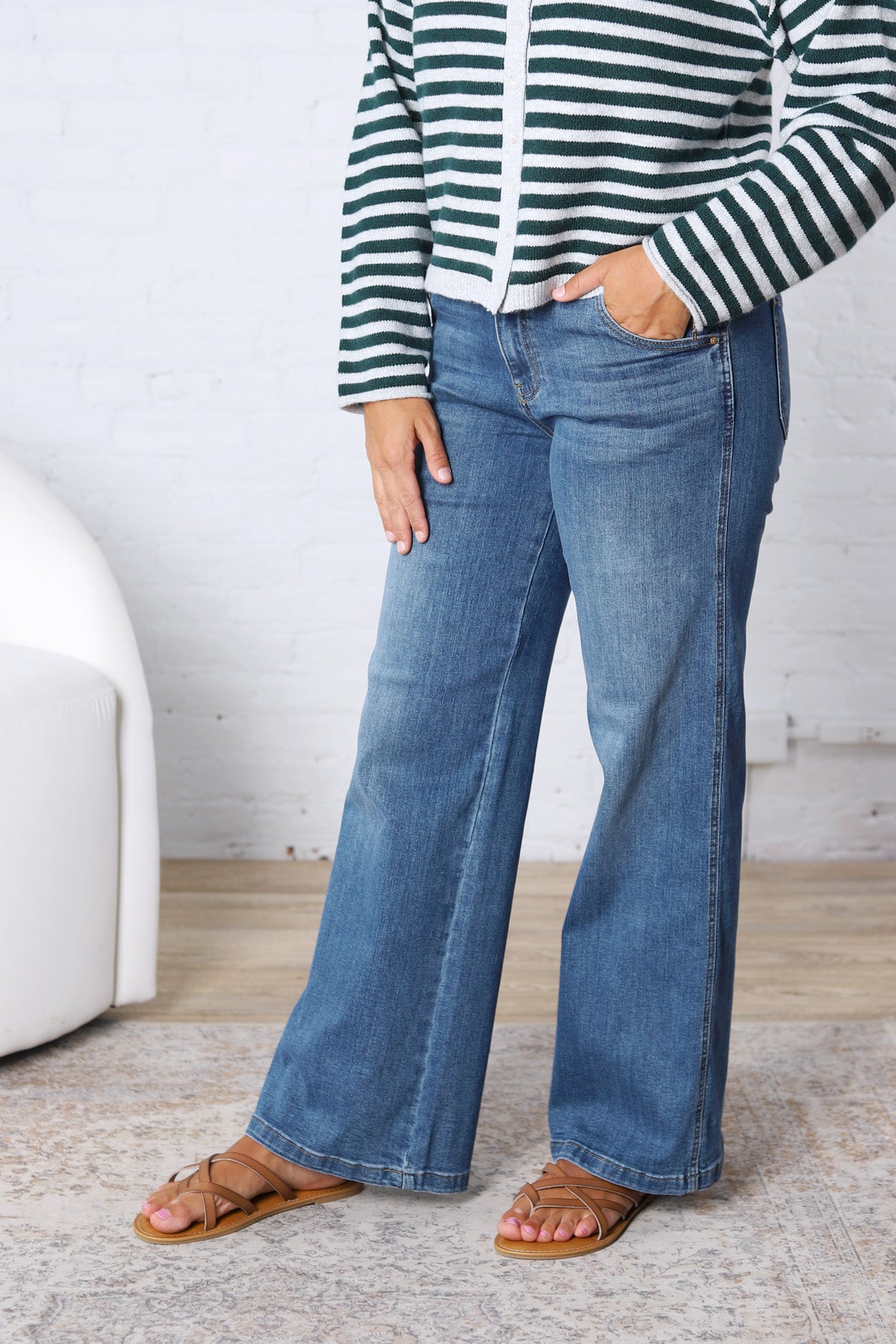KUT Jean Wide Leg Denim - Incandescent Wash