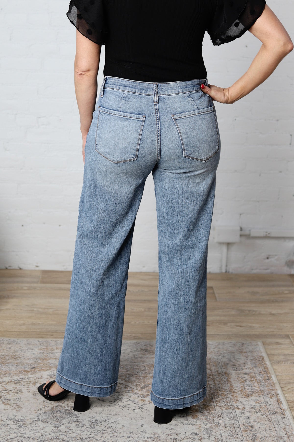 KUT Jodi Wide Leg Denim w/ Slash Front Pockets Denim - Vital FINAL SALE