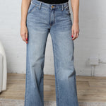 KUT Jodi Wide Leg Denim w/ Slash Front Pockets Denim - Vital