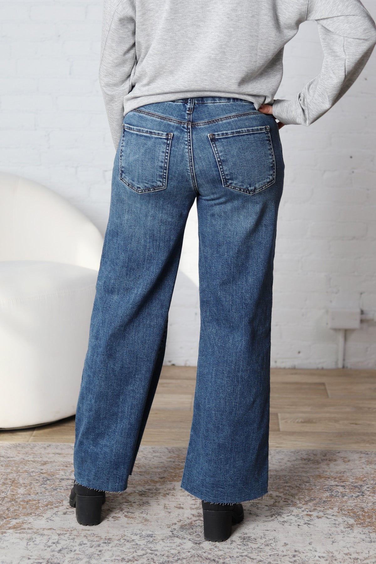 KUT Meg Wide Leg Denim Long - Family Wash