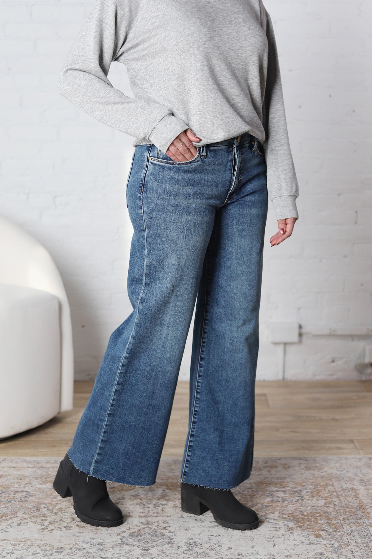 KUT Meg Wide Leg Denim Long - Family Wash