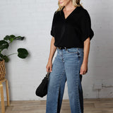 KUT Meg Wide Leg Raw Hem Denim - Gripping