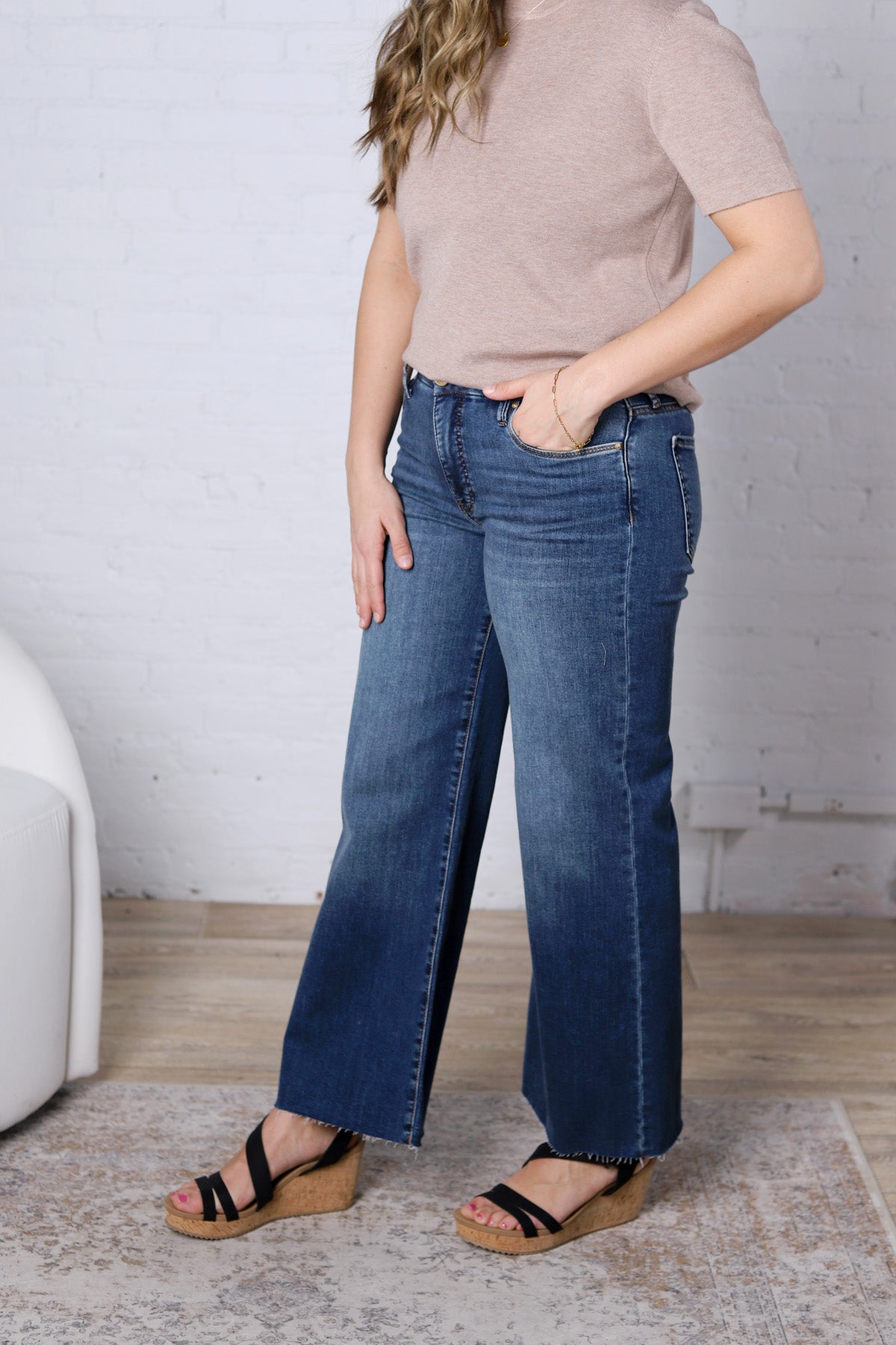 KUT Meg Wide Leg Raw Hem - Rad Wash