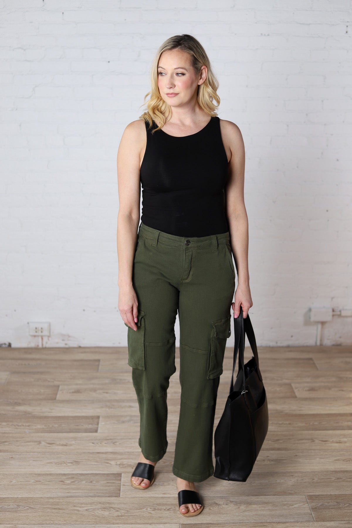 KUT Pattie Straight Leg Cargo Front Pocket Pants - FINAL SALE