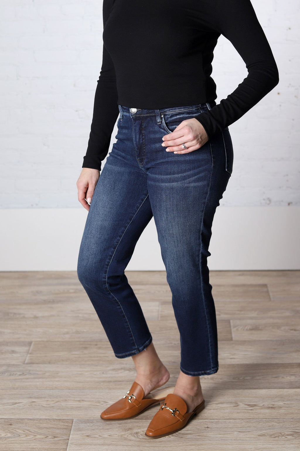Don't Think Twice DTT Katy high waist cropped straight jeans in washed  black - ShopStyle