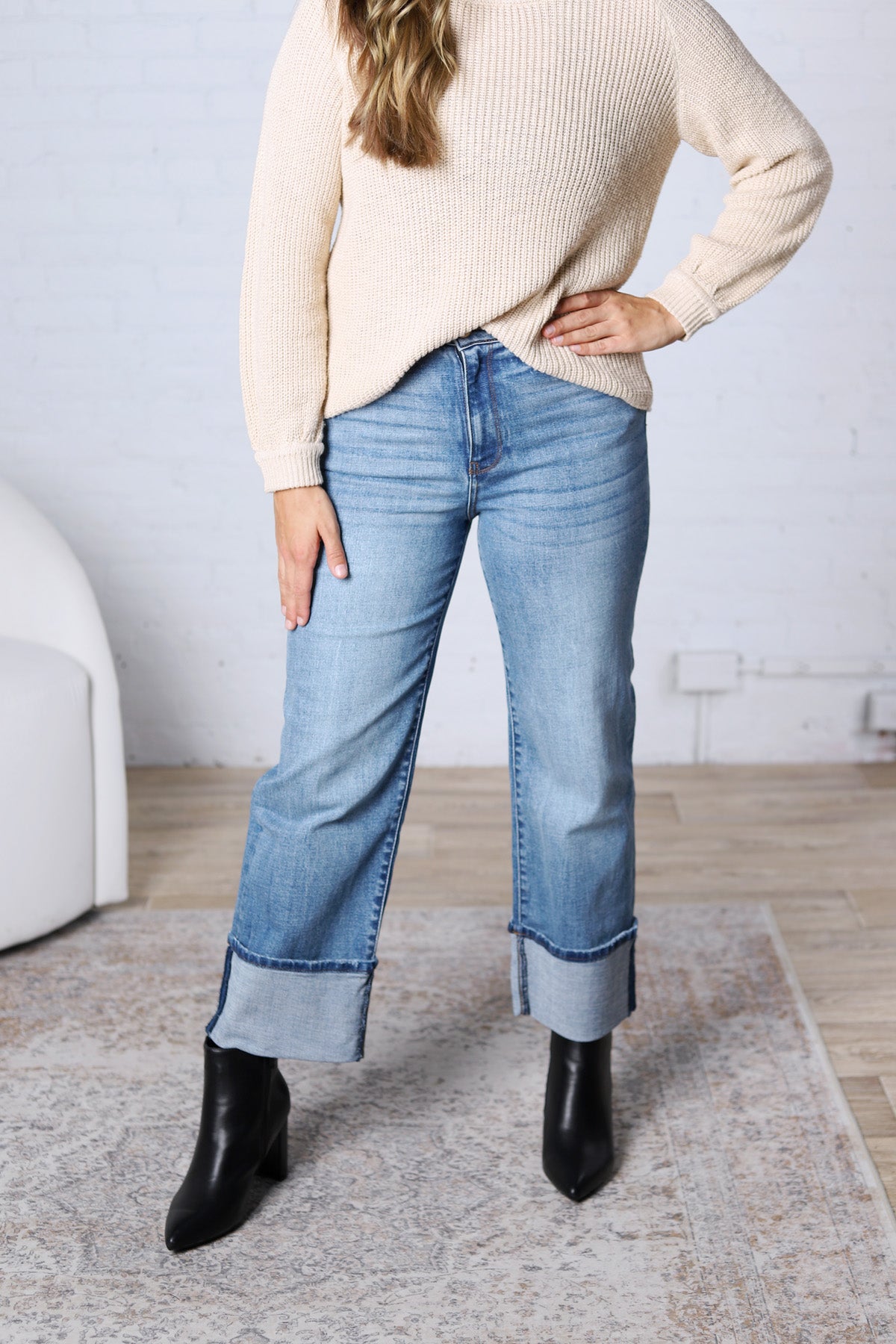 KUT Sienna Straight Leg Roll Up - Love