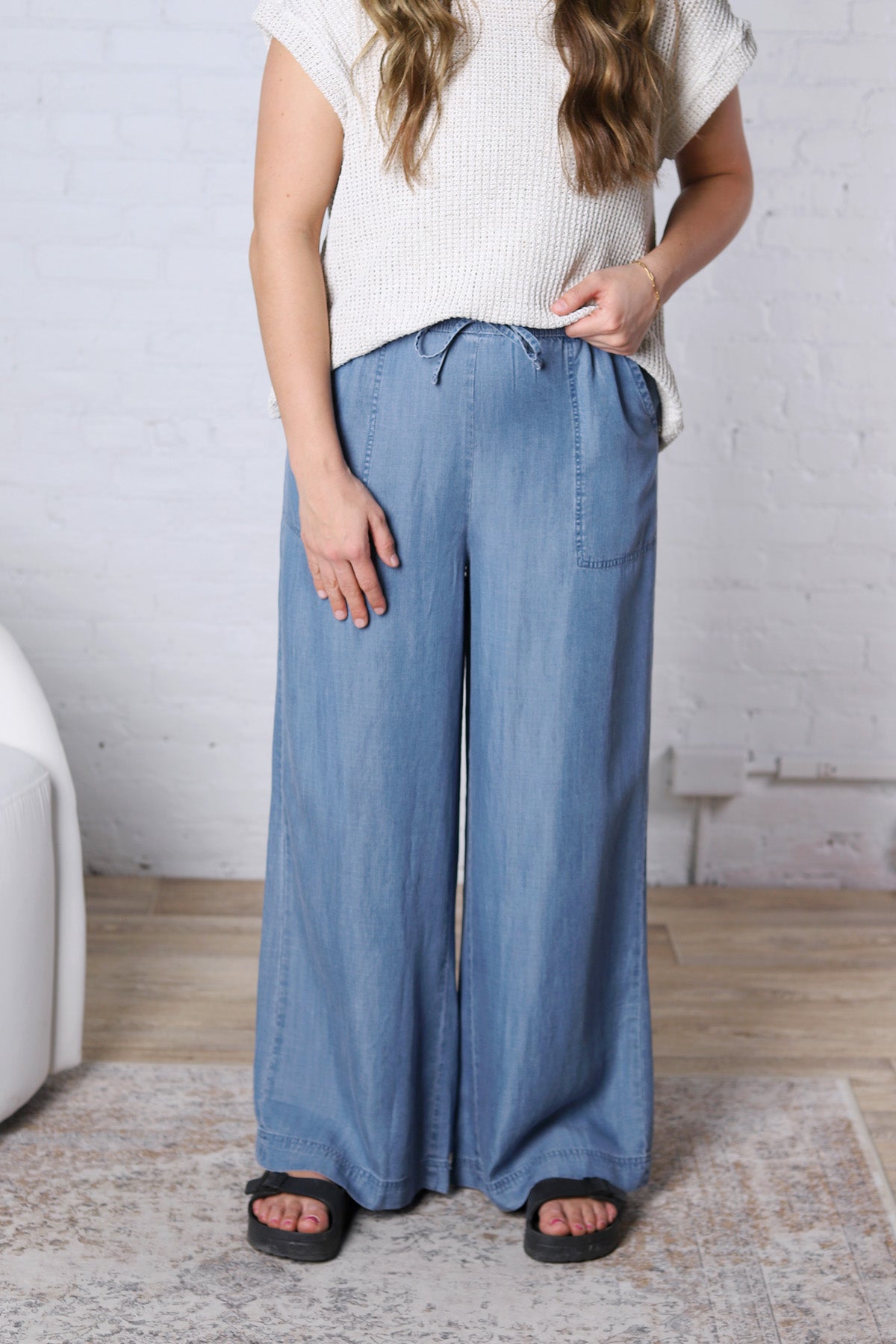 Kairi Wide Leg Tencel Chambray Pants