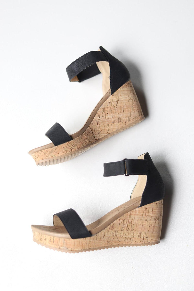 10 best wedge sandals for wide feet 2018 | The Strategist