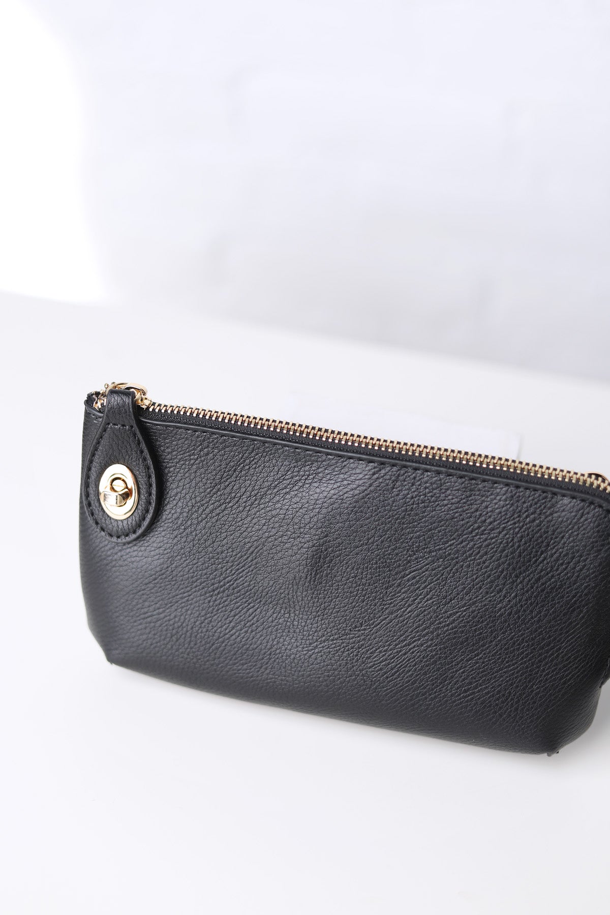 Kendall Crossbody/Wristlet w/ Twist Lock Closure - Black