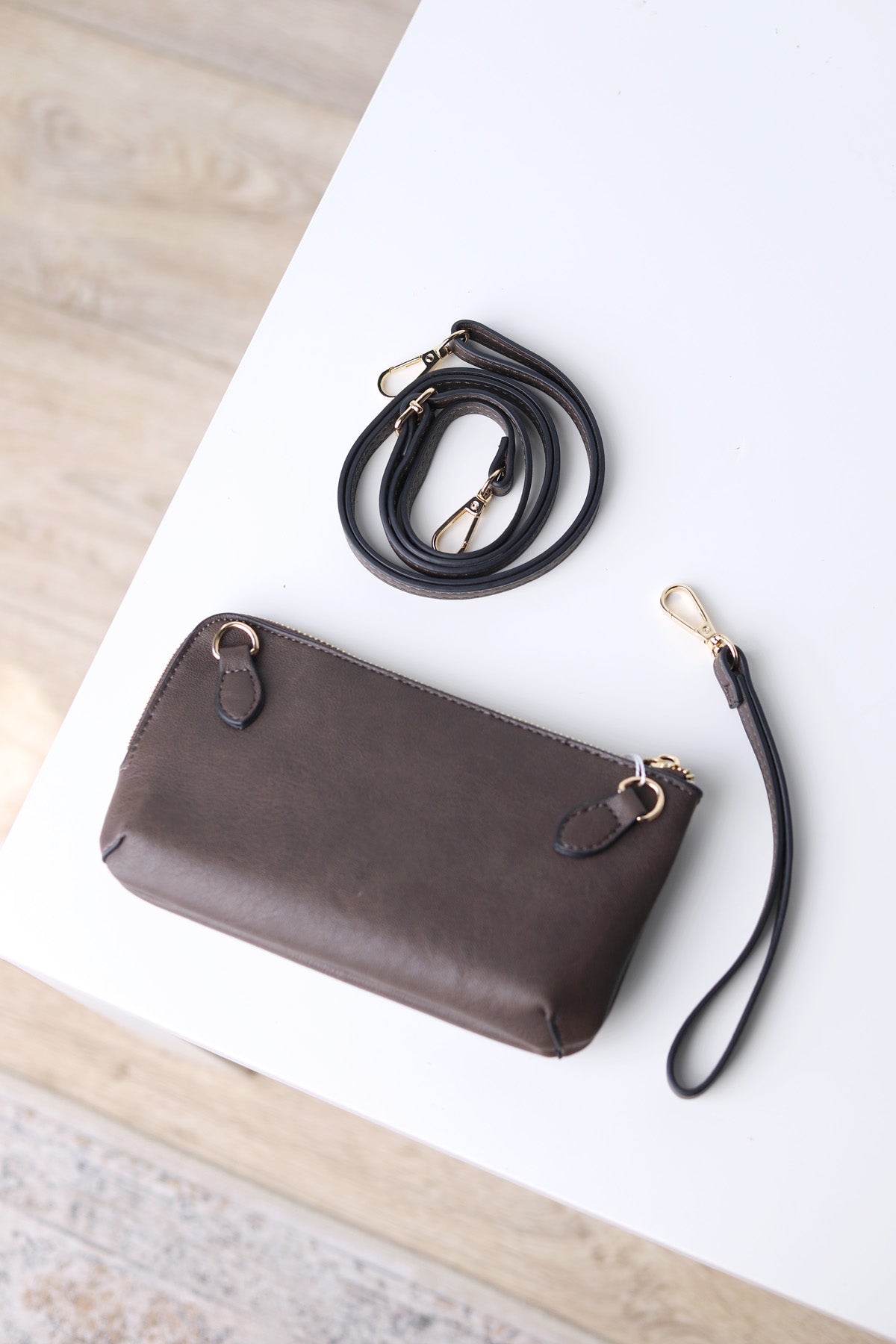 Kendall Crossbody/Wristlet w/ Twist Lock Closure - Coffee