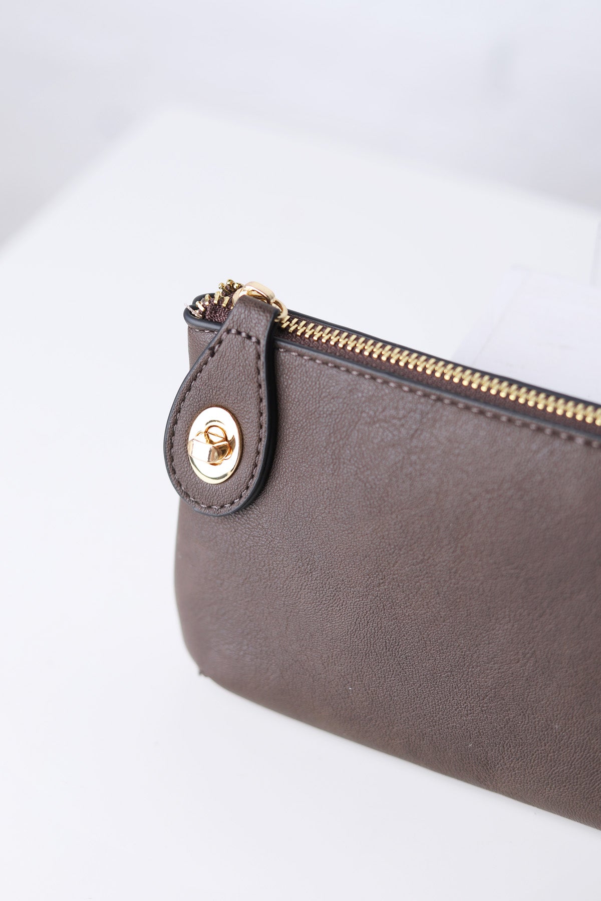 Kendall Crossbody/Wristlet w/ Twist Lock Closure - Coffee