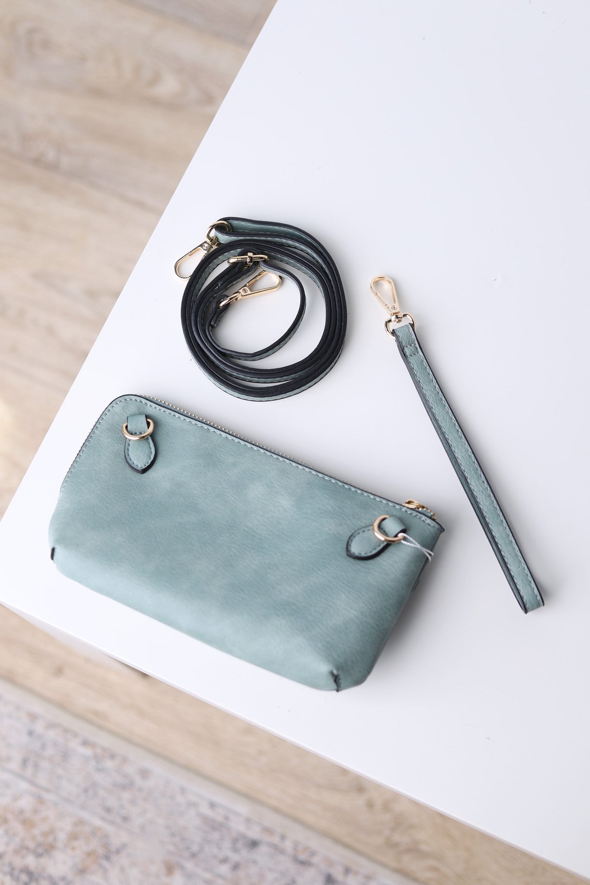 Kendall Crossbody/Wristlet w/ Twist Lock Closure - Teal