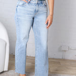 Kira Crop Straight Clean Cut Hem - Light Wash