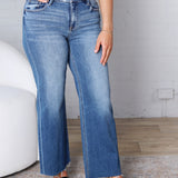 Kira Crop Straight Clean Cut Hew - Medium Wash