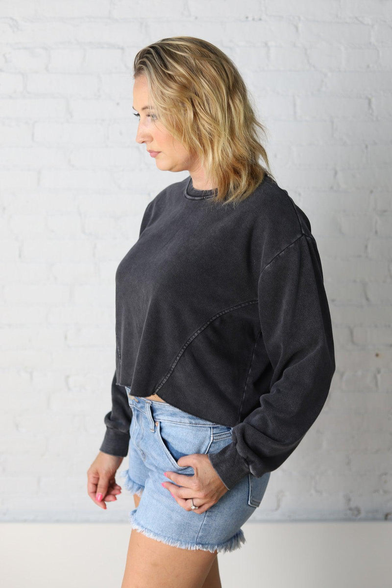 Leisa Drop Shoulder Cropped Sweatshirt - Black