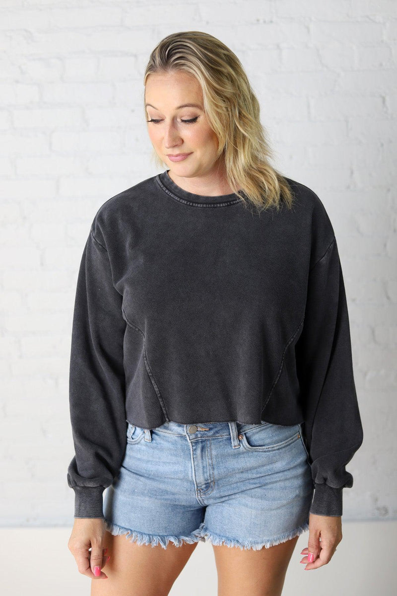 Leisa Drop Shoulder Cropped Sweatshirt - Black