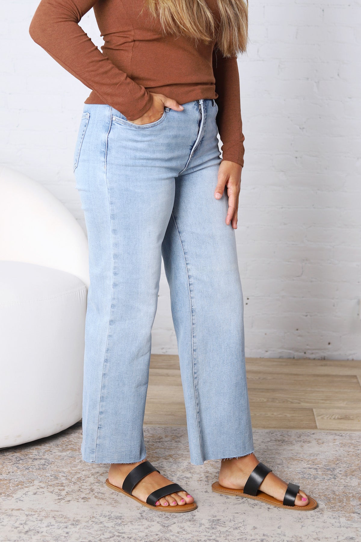 Lennon High Rise Crop Wide Leg Jeans