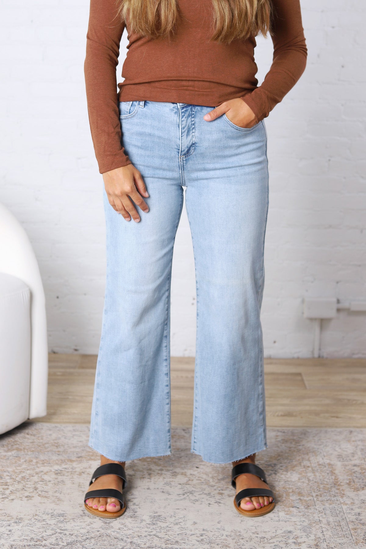 Lennon High Rise Crop Wide Leg Jeans