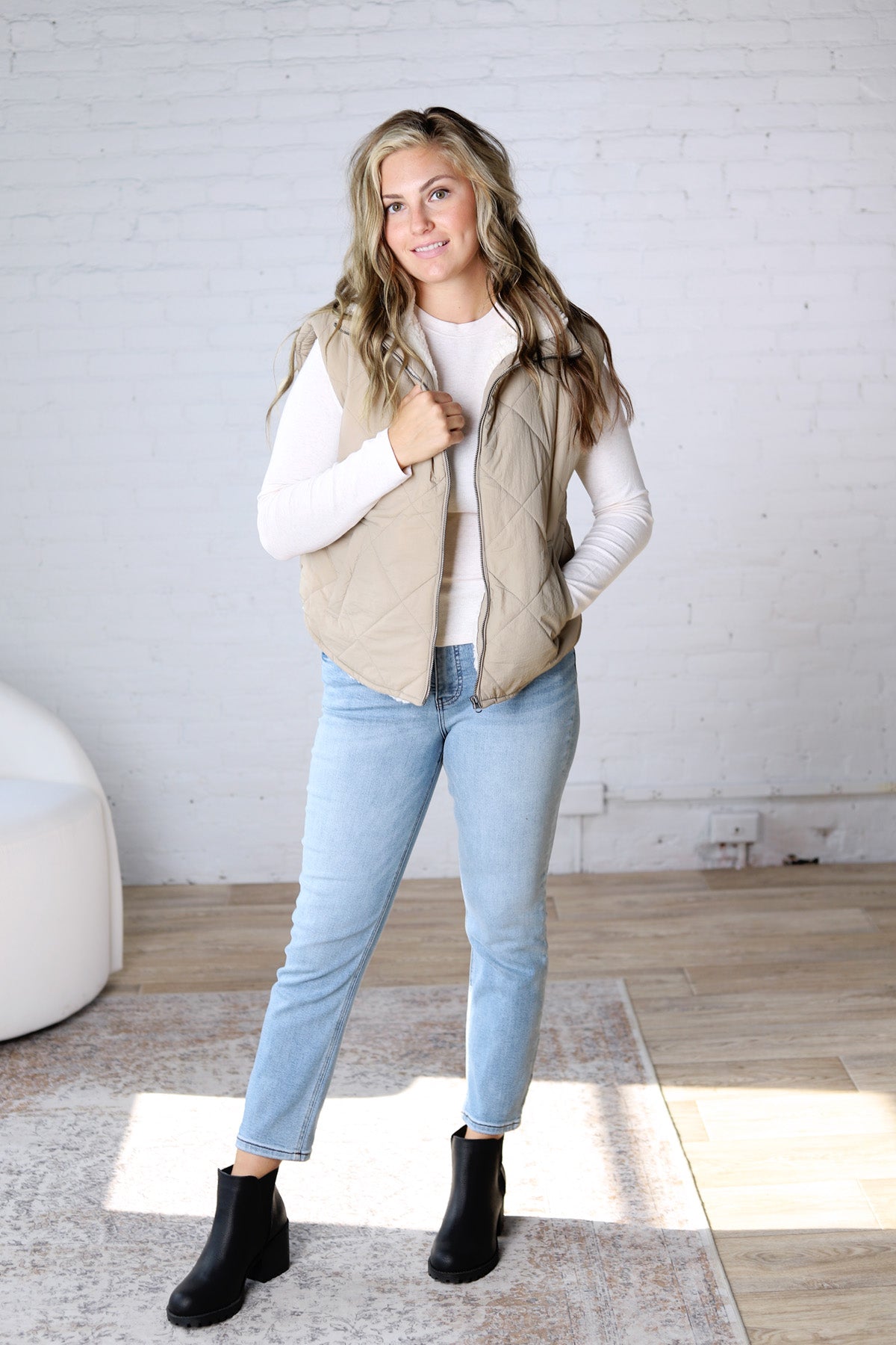 Liora Quilted Fleece Lined Puffer Vest - Grey