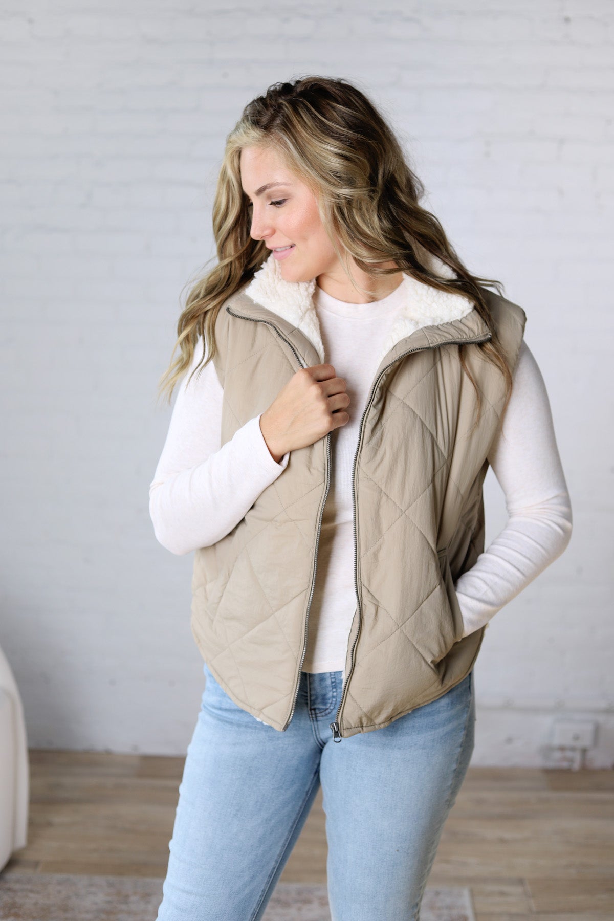 Liora Quilted Fleece Lined Puffer Vest - Grey