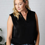 Lorelai Sleeveless Neck Band Collar Blouse